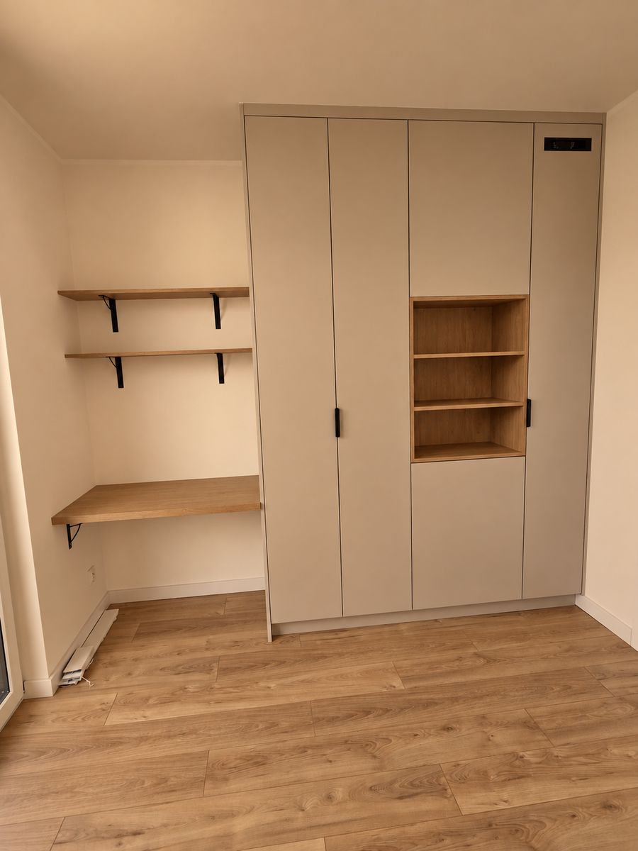 Realizacja pracowni Dobrze się składa… – meble na wymiar